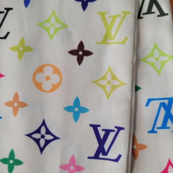 Louis Vuitton Murakami Monogram Scarf #M78125 - Picture 4 of 11